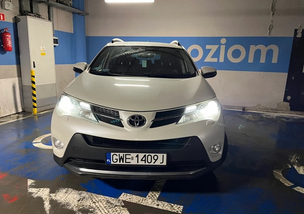 Toyota RAV4 cena 52500 przebieg: 276000, rok produkcji 2013 z Rumia małe 121